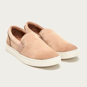 Frye Ivy Scallop Slip On. Adorable & Comfy.